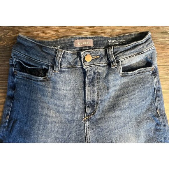 DL1961 Florence Mid Rise Instasculpt Skinny Jean in Size 27 read description - Picture 12 of 13